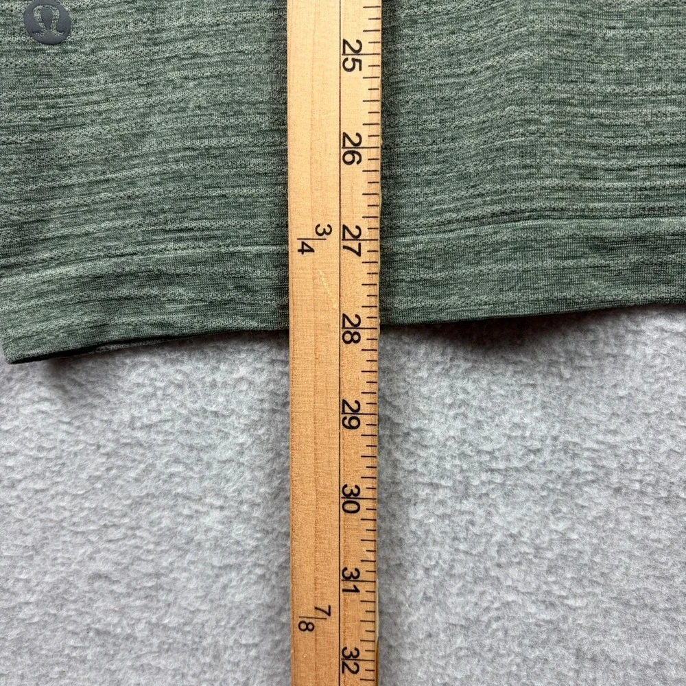 Lululemon Metal Vent Tech Shirt Mens Medium Green Striped Short Sleeve Gym